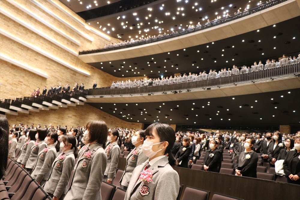 令和度卒業証書授与式が行われました   姫路女学院中学校・高等学校